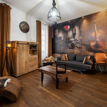 Le Petit Gentleman - Vienna Authentica Apartman Vienne Kültér fotó